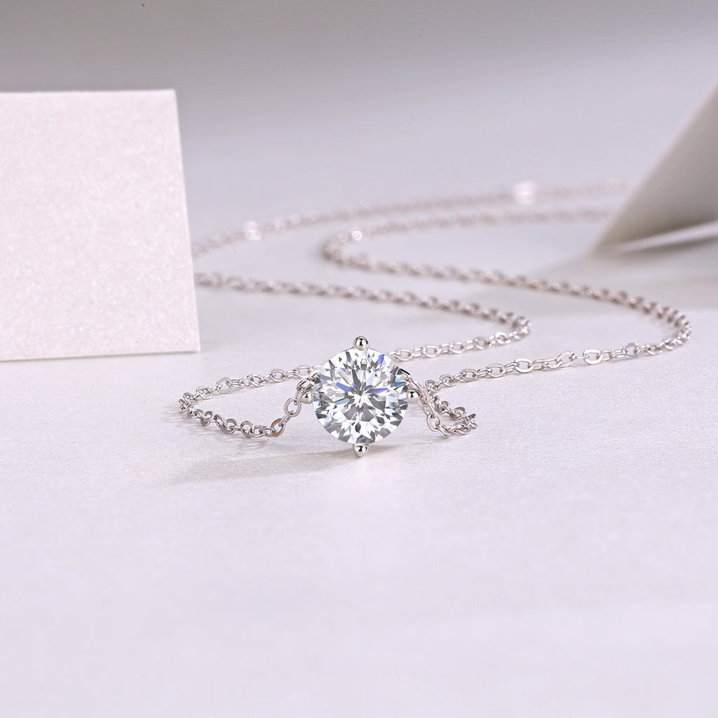 True Heart - A Fashionable And Trendy Necklace Pendant Set With 1-carat Top-quality Moissanite S925 In Silver And Platinum Plating Can Be Tested With A Diamond Pen