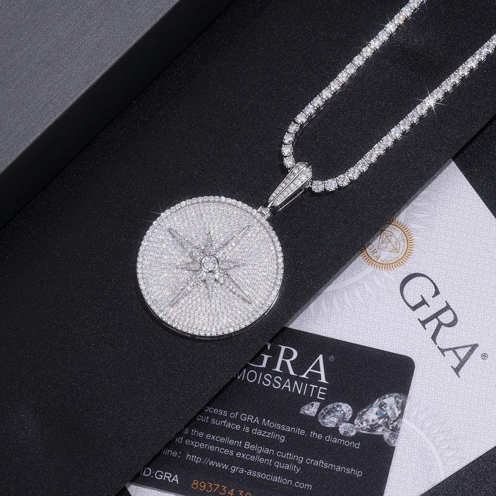 Round And Dazzling - A Fashionable And Trendy Necklace Pendant Set With Top-quality Moissanite S925 Silver And Platinum-plated. It Can Be Tested With A Diamond Pen