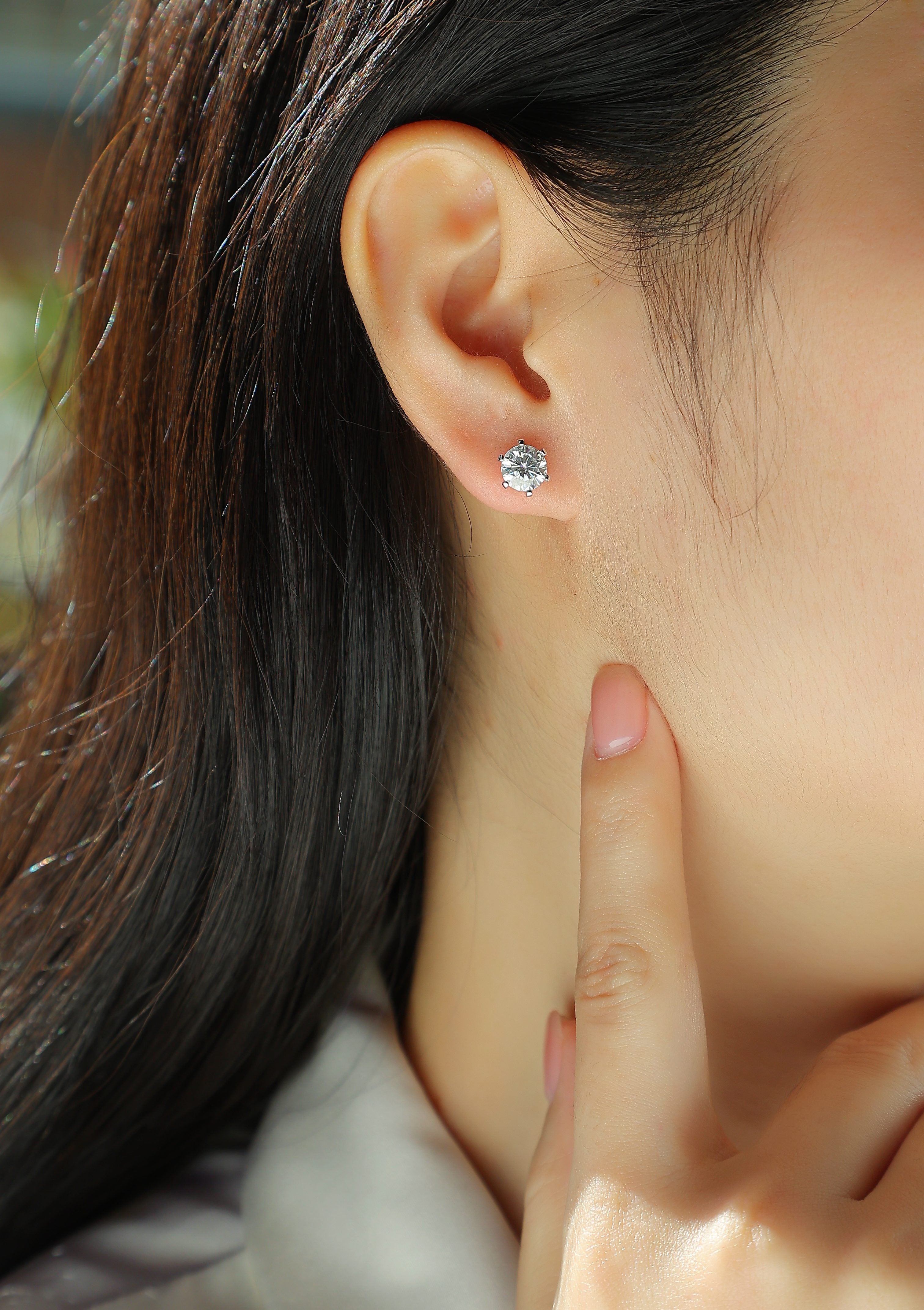 Quiet - Set With 1-carat Top-quality Moissanite S925 Silver And Platinum-plated Stud Earrings, A Fashionable And Trendy Accessory That Can Be Tested With A Diamond Pen