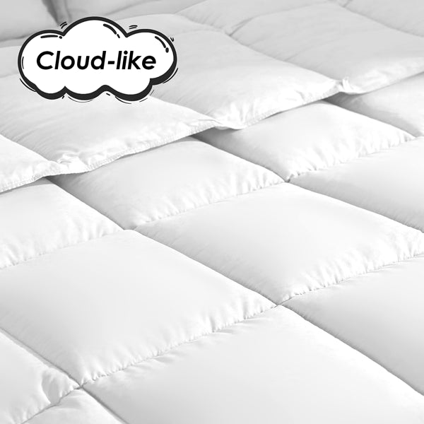 Pink Oversized Duvet Insert. This Comfortable, Soft, And Skin-friendly Plush Comforter Features A Cute Design For Girls, Perfect For Bedrooms And Dorms. It's Machine Washable, Suitable For All Seasons