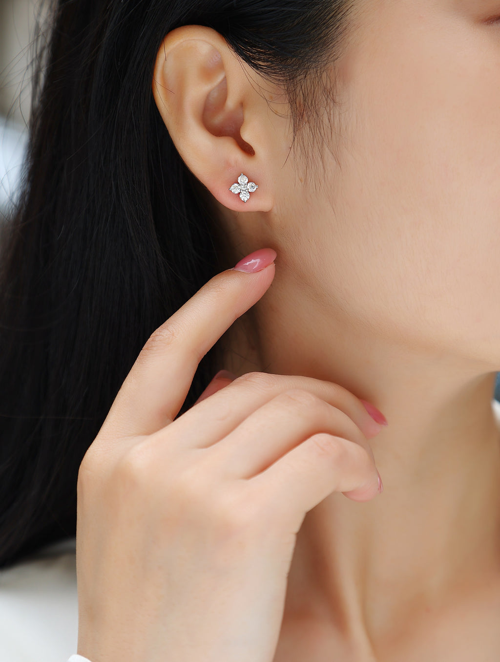 Sweetheart French - Earrings Set With Top-quality Moissanite S925, Silver And Platinum-plated Stud Earrings, A Fashionable And Trendy Accessory That Can Be Tested With A Diamond Pen