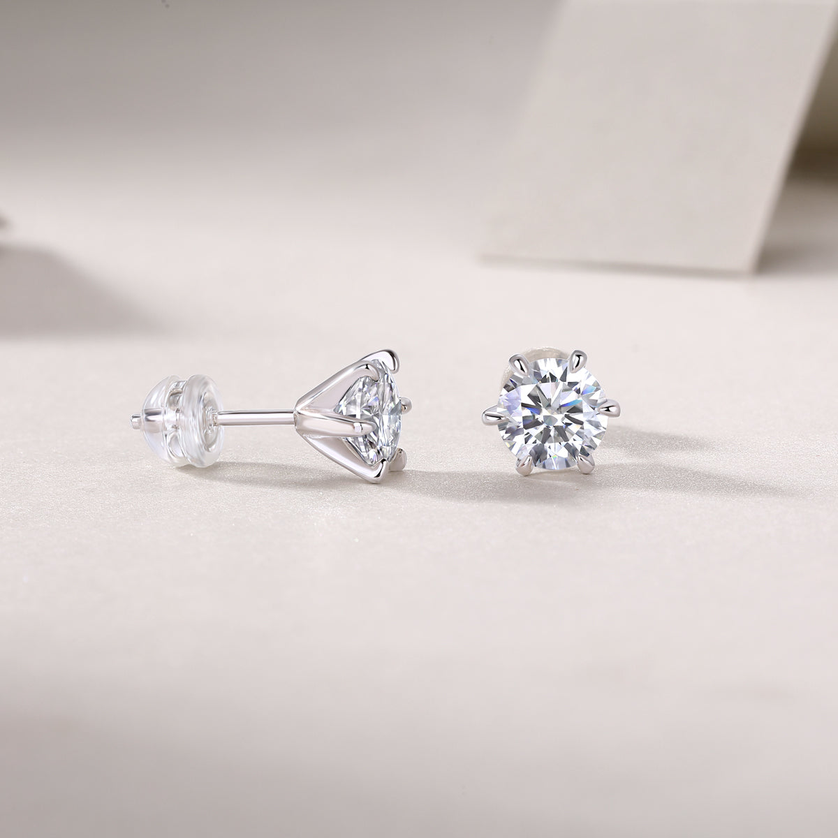 Diamond Protection - Set With 1-carat Top-quality Moissanite S925, Silver And Platinum-plated Stud Earrings, A Fashionable And Trendy Accessory That Can Be Tested With A Diamond Pen